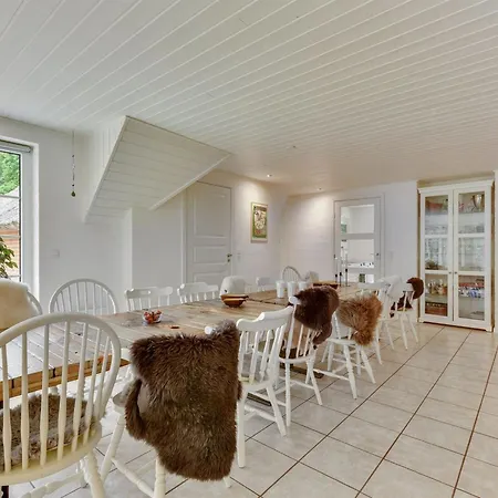 Erla - 2-3km From The Sea By Interhome *