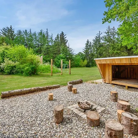 Erla - 2-3km From The Sea By Interhome *