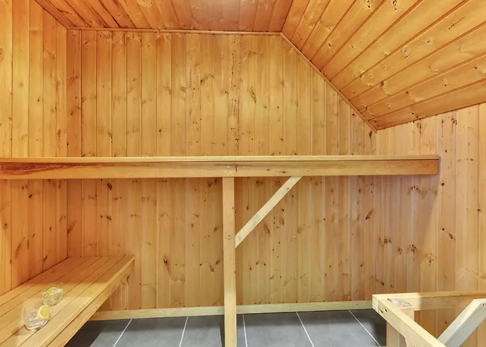 Erla - 2-3km From The Sea By Interhome *